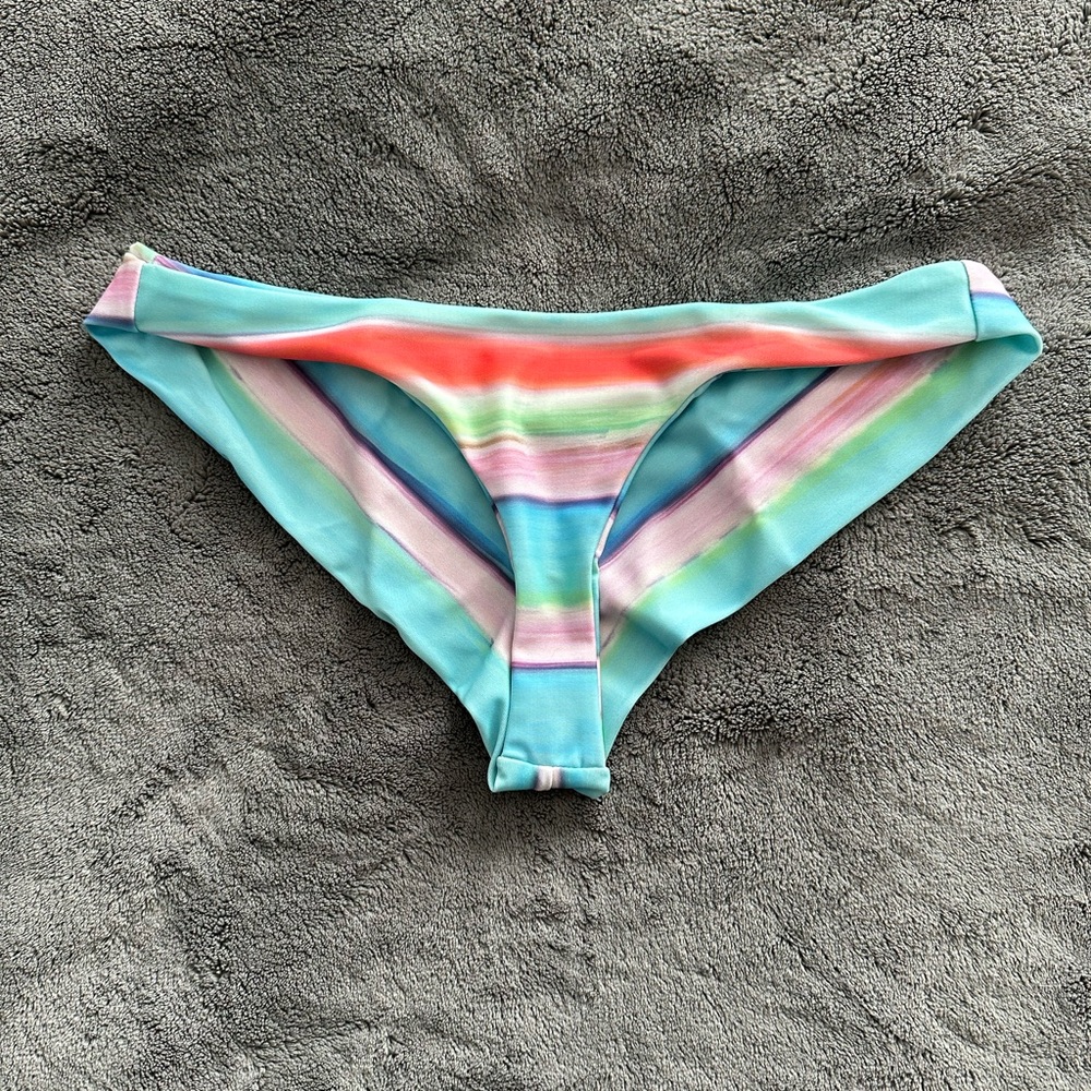 Moana kooky coconut bottoms